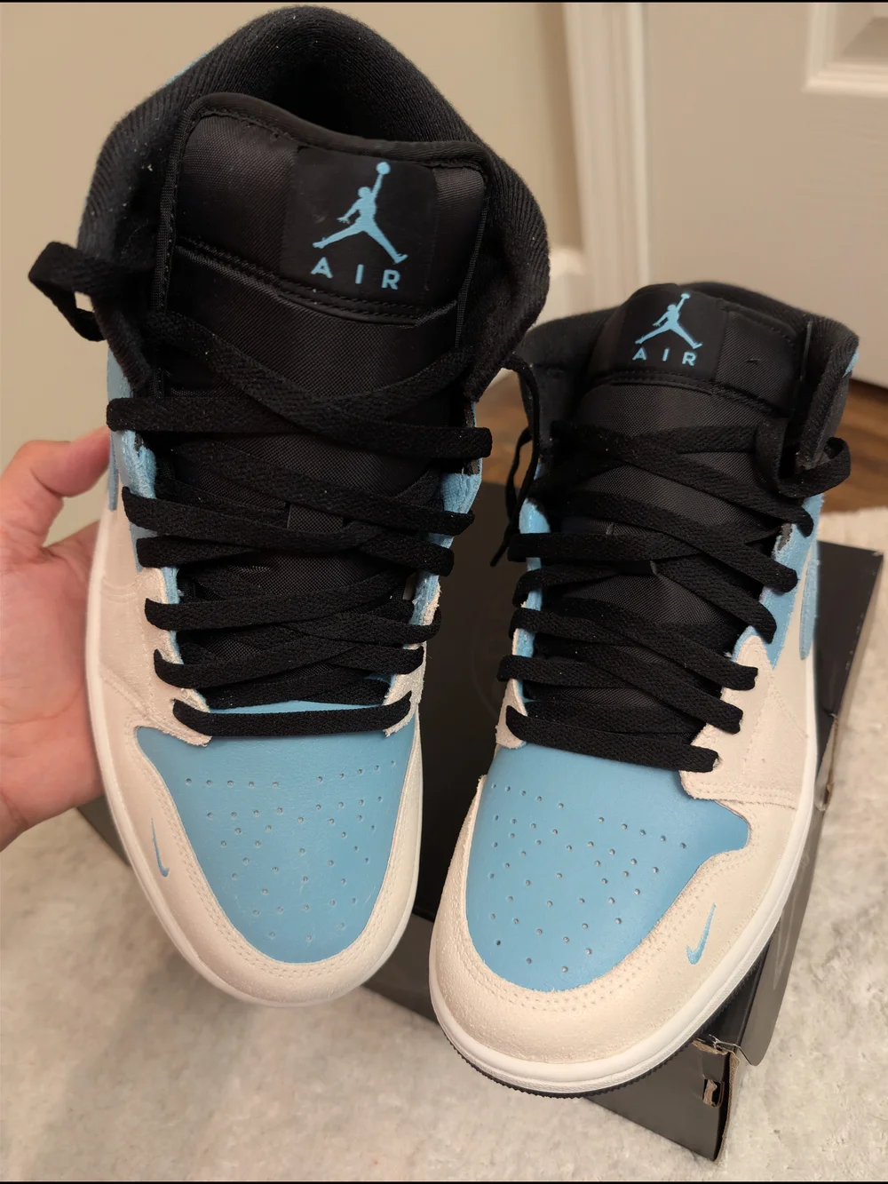 Air Jordan 1 Mid Blue/White/Black Sneakers